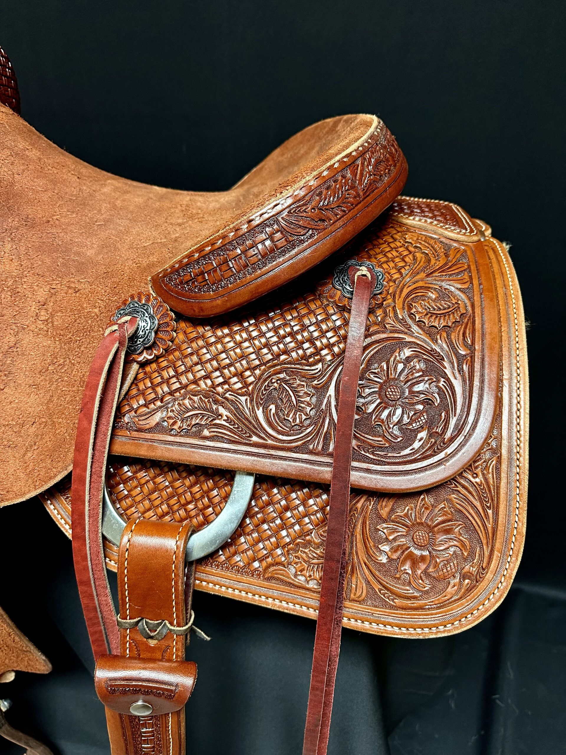 White Rock Ranch Cutter saddle with Basketweave/Floral tooling and roughout fenders