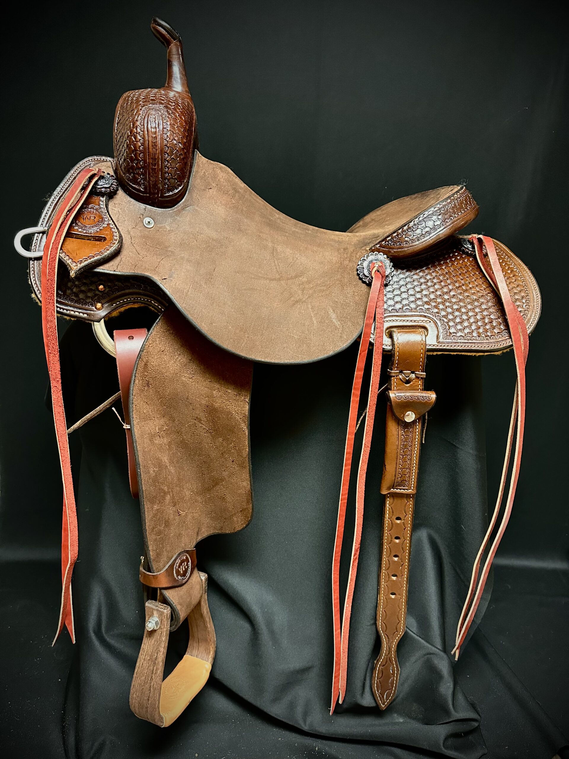 White Rock Cutting Saddle with Shell tooling and lightweight single skirt